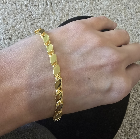 21kgp Dubai-  Jewelry Elegant Gold Bracelet - Picture 6 of 8